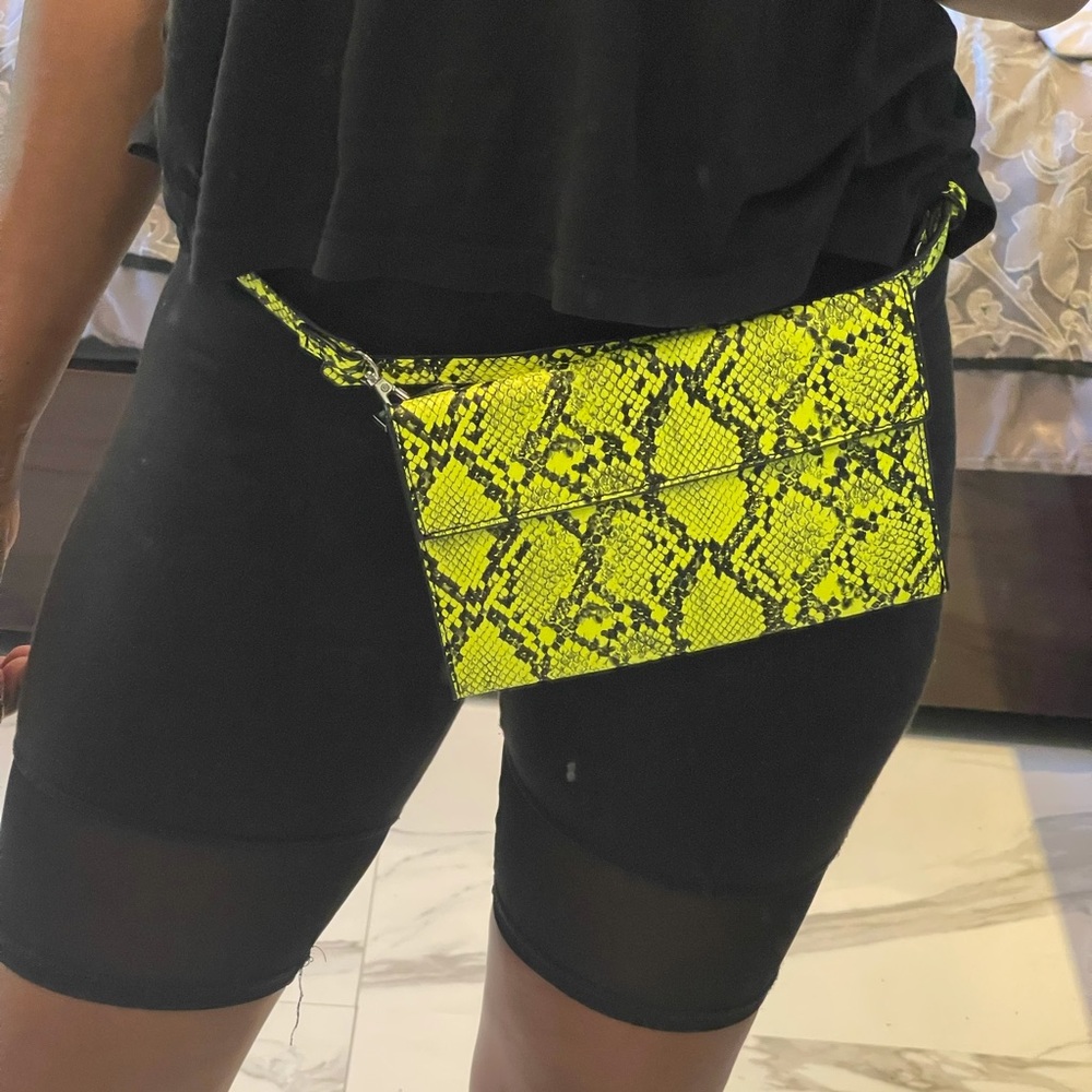 Zara Belt Bag With Matching Slides - Picture 6 of 8